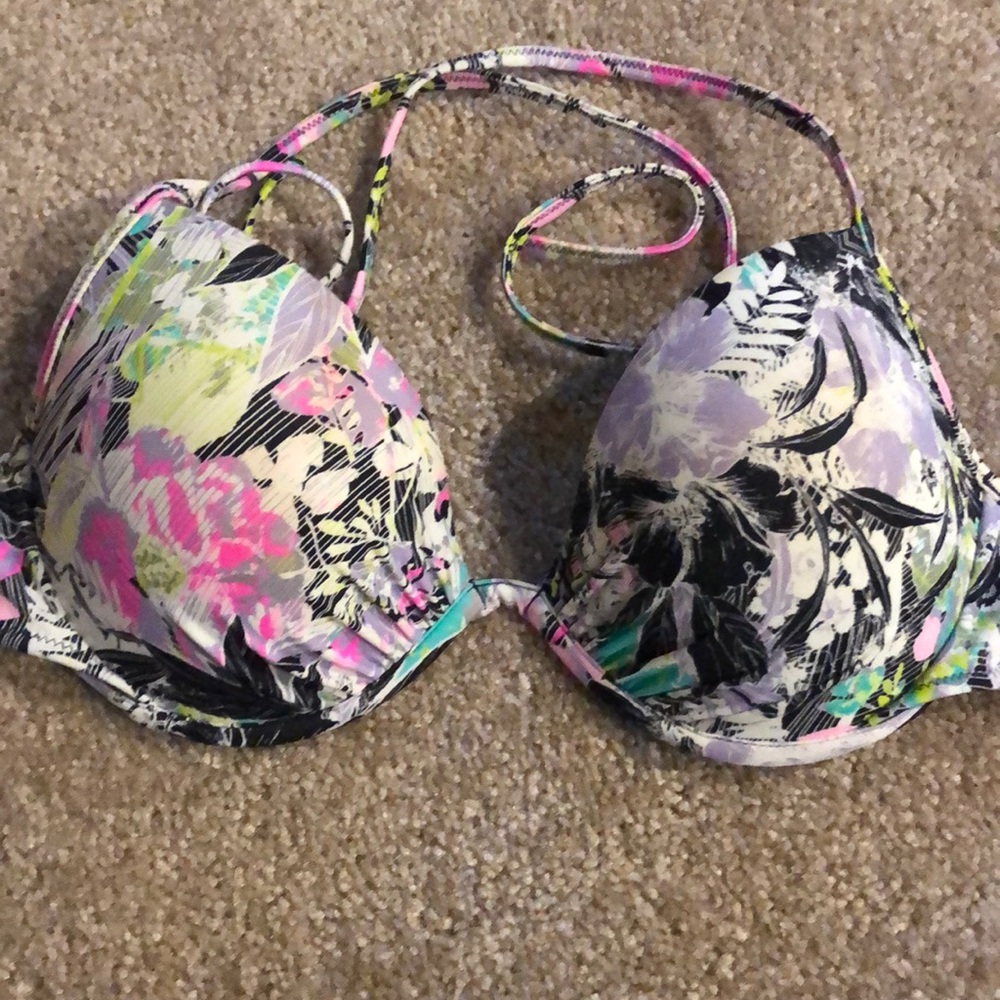 Victoria’s Secret Light Push Up Bikini 32D